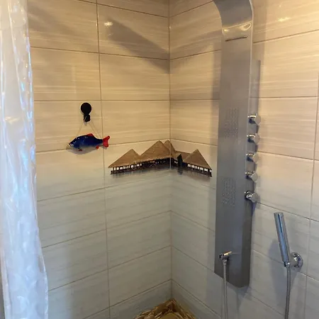 Holiday home Hubane Aiamajake Saunavoimalusega Kuressaares *