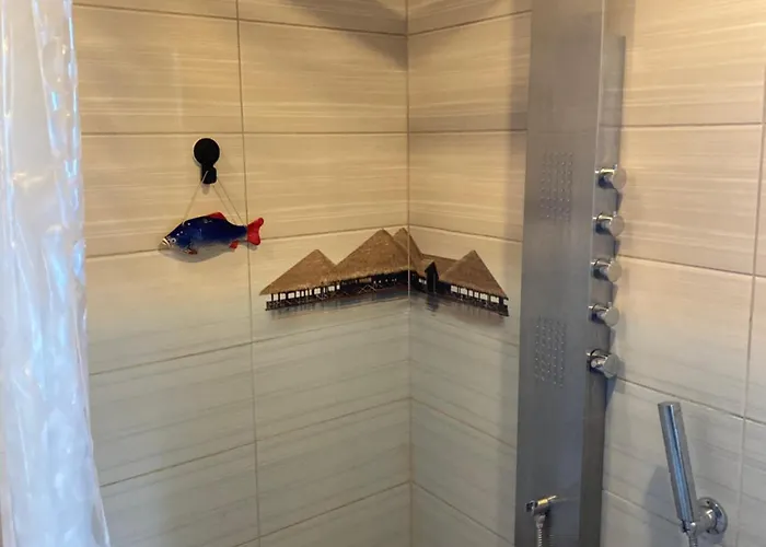 Holiday home Hubane Aiamajake Saunavoimalusega Kuressaares *